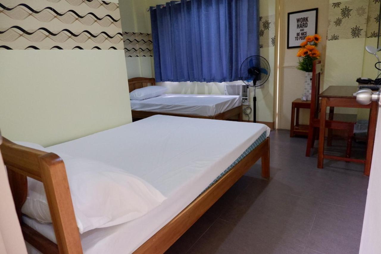 Nellie'S Place Puerto Princesa Exterior photo